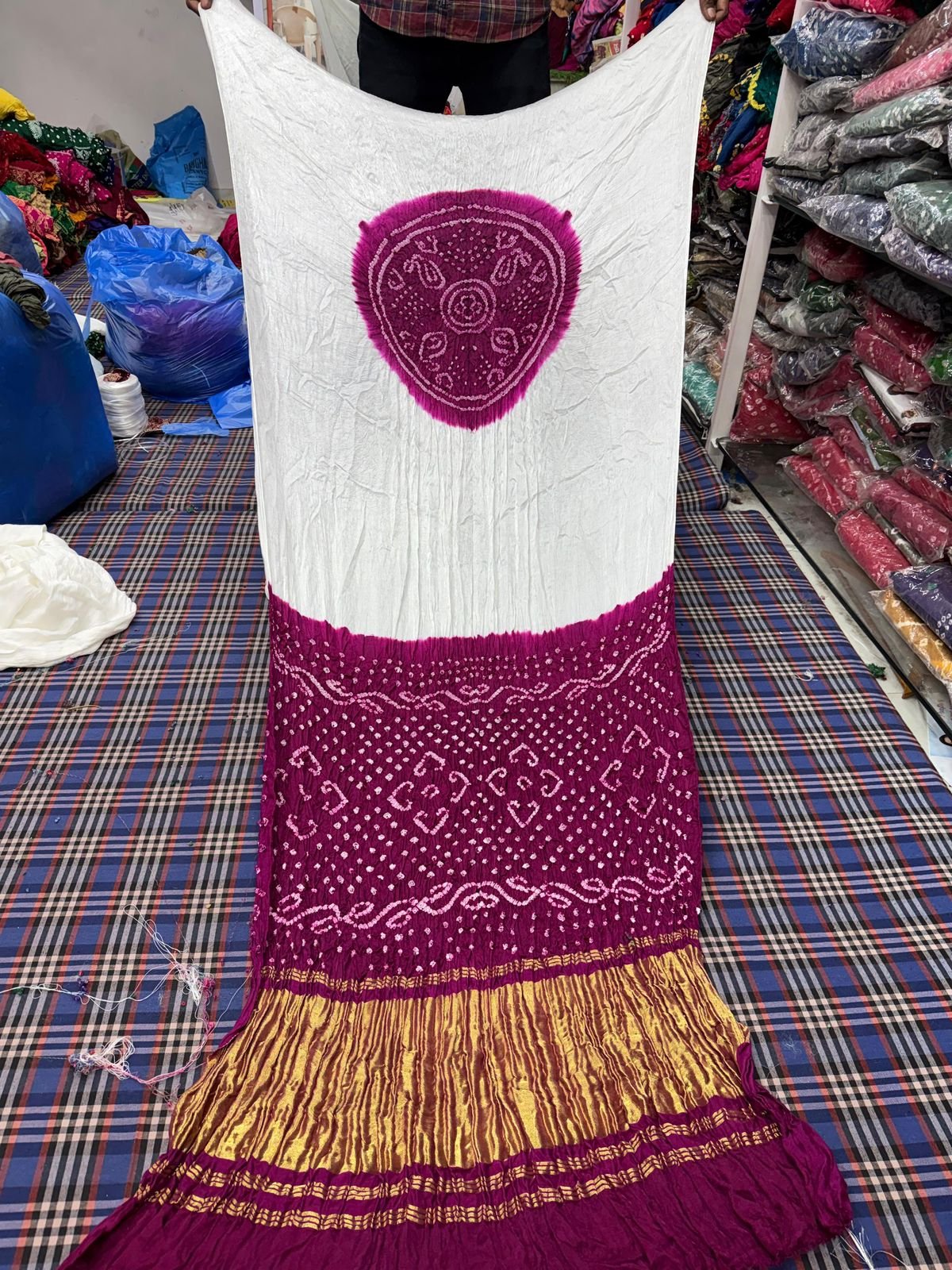 Gaji Silk White Kasumba Saree