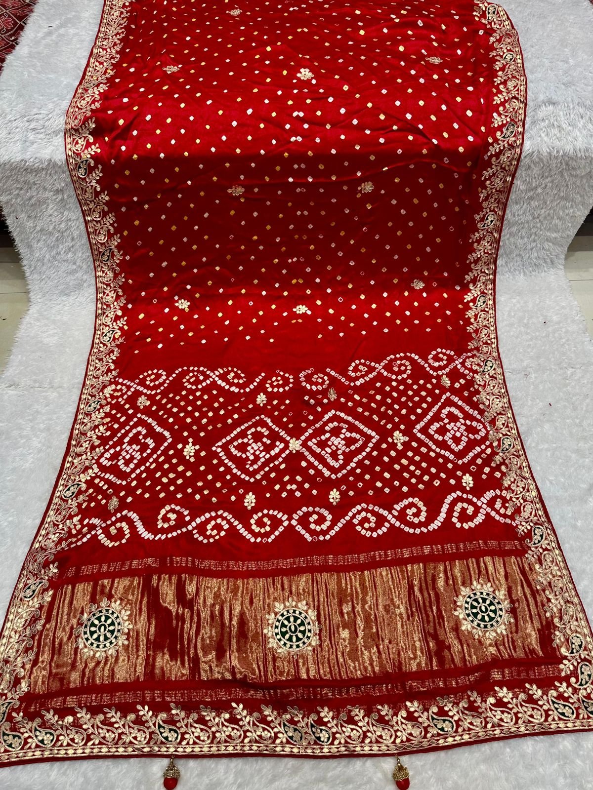 gaji-silk-bandhej-gotapatti-keri-work